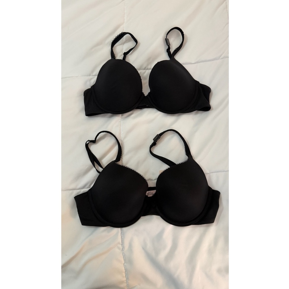 Victoria's Secret Body by Victoria Underwire Bras set of 2